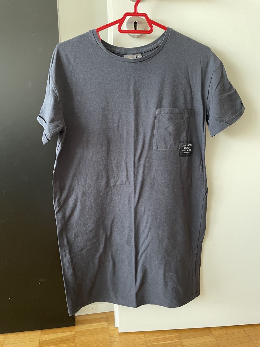Manor T-shirt: Manor T-Shirt Dunkelgrau Grösse M – Usato da Neuchatel venduto da shi_9fzw
