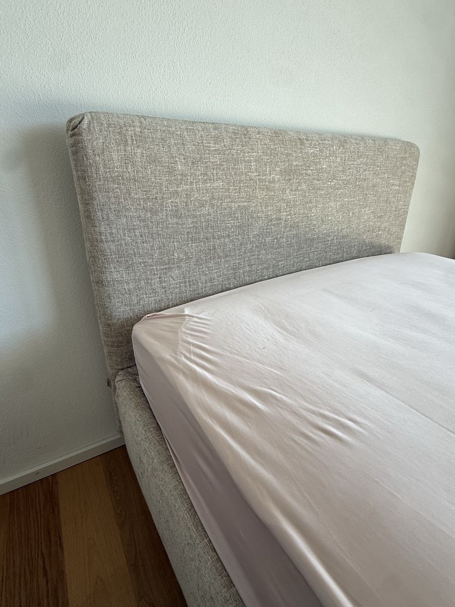 Lits: Flou Notturno Bett – D'occasion à Kastanienbaum par jan_h9yn 2