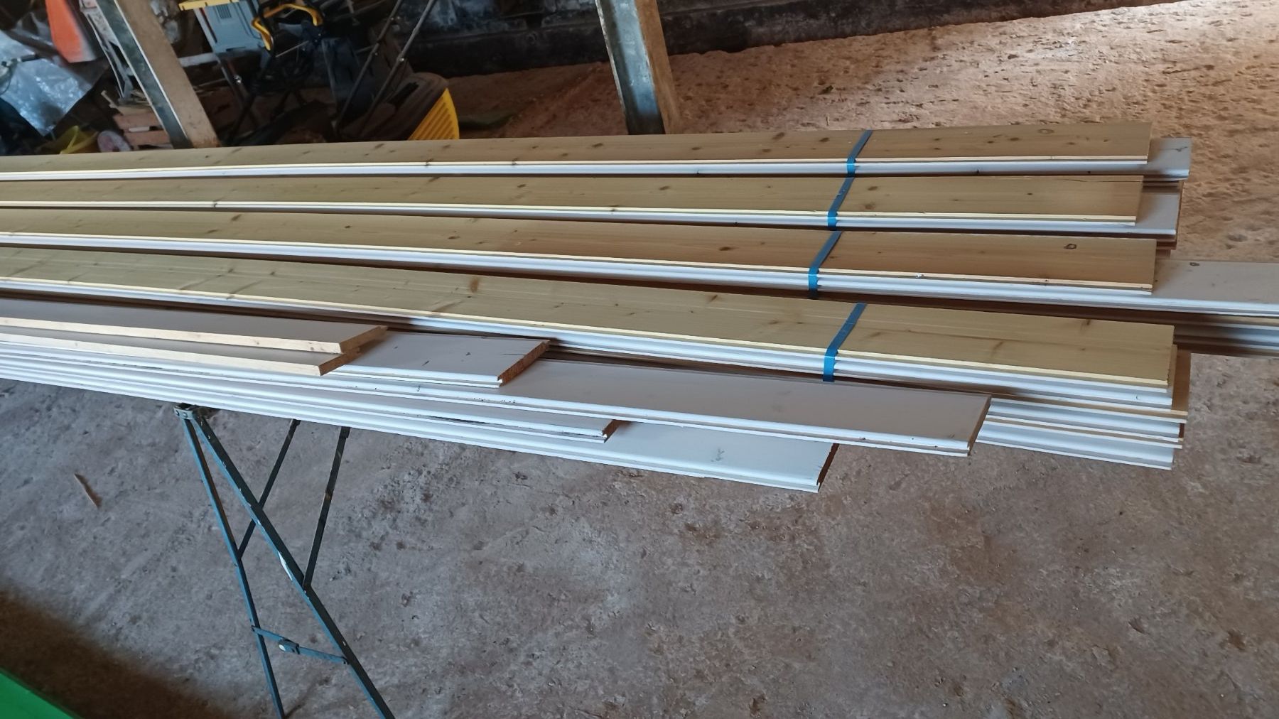 Articoli in legno: Holztäfer  deckend weiss, Rückseite mit Feuchteschutz – Nuovo e nell'imballaggio originale da Immensee venduto da bubi19 1