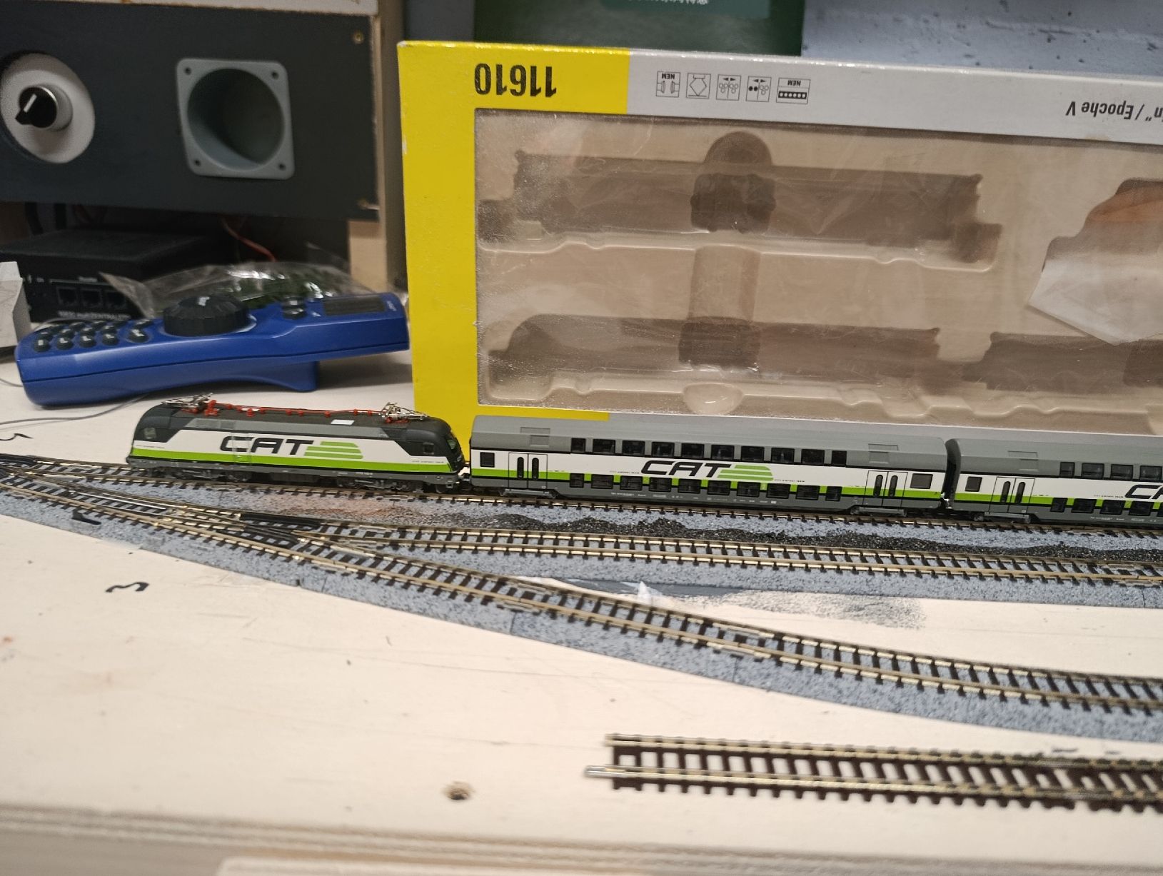 Trix Modelleisenbahnen: ÖBB Set City airport train digital Minitrix – Gebraucht aus Lavey-Village von pas_7xd2 3
