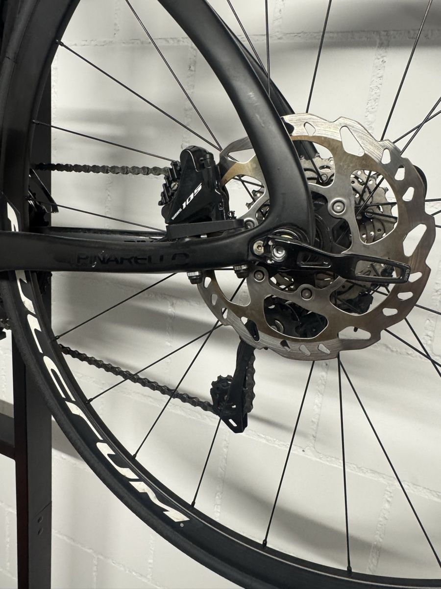 Pinarello Biciclette: Pinarello GAN Disc Carbon 53 – Usato da Bern venduto da kpo_s896 3