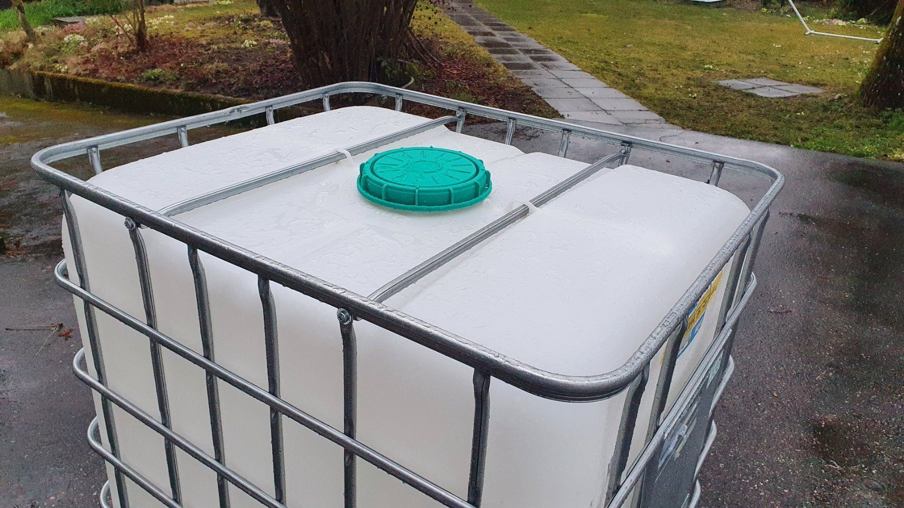 IBC Wassertank 1000 Ltr. Container (Gebraucht) in Langenthal für CHF 89 ...