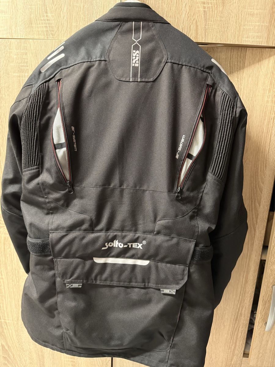 IXS Giacche: GoreTex IXS Jacke und Hose – Usato da Männedorf venduto da Rono 3