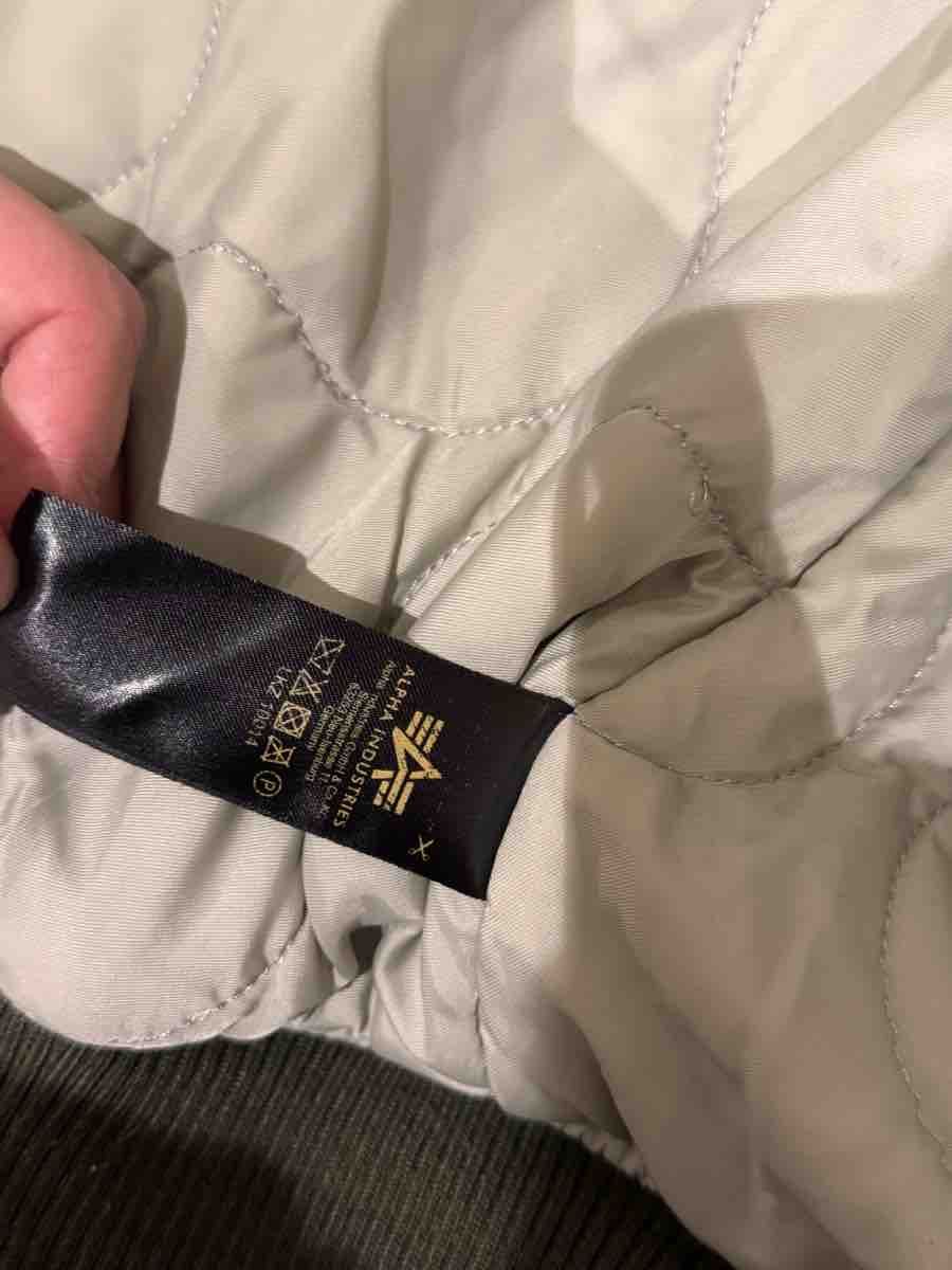 Alpha Industries Giacche: Alpha Industries Bomber Jacket Olive Green Size M – Nuovo (secondo la descrizione) da Rümlang venduto da Fox_19 3