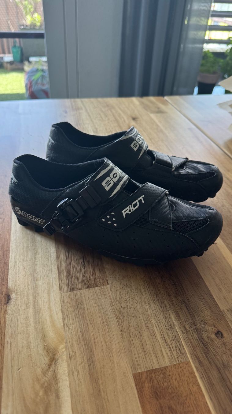 Damenschuhe: Bont Bont Zapatillas Riot 42 – Gebraucht aus Rothenthurm von Lynn_DM