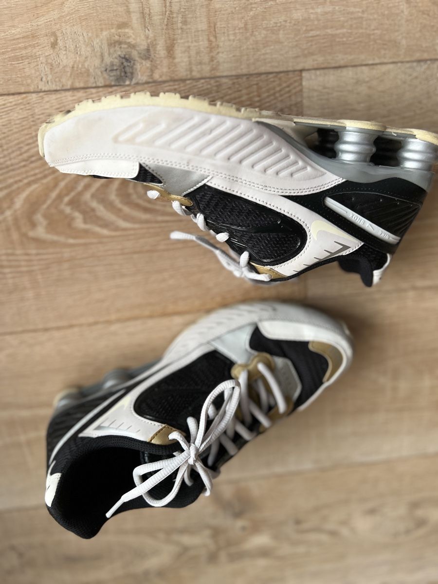 Nike Chaussures hommes: Baskets Nike  SHOCKS 40,5 – D'occasion à Nyon par ikel78 4
