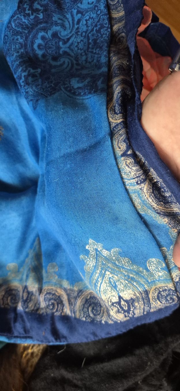 Foulards, Tücher & Schals: Tücher und Schals – Gebraucht aus Unterlunkhofen von domenica.wyler 2