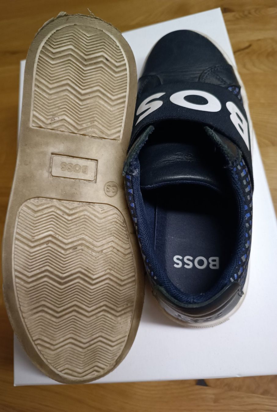 Hugo Boss Scarpe per ragazzi: BOSS Sneaker Gr. 33 – Usato da Wangs venduto da Pammy333 3