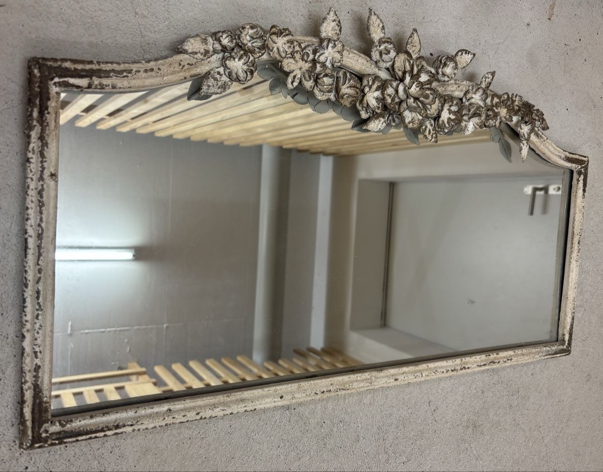 Specchi: Spiegel Shabby Chic – Usato da Feuerthalen venduto da s_maggio