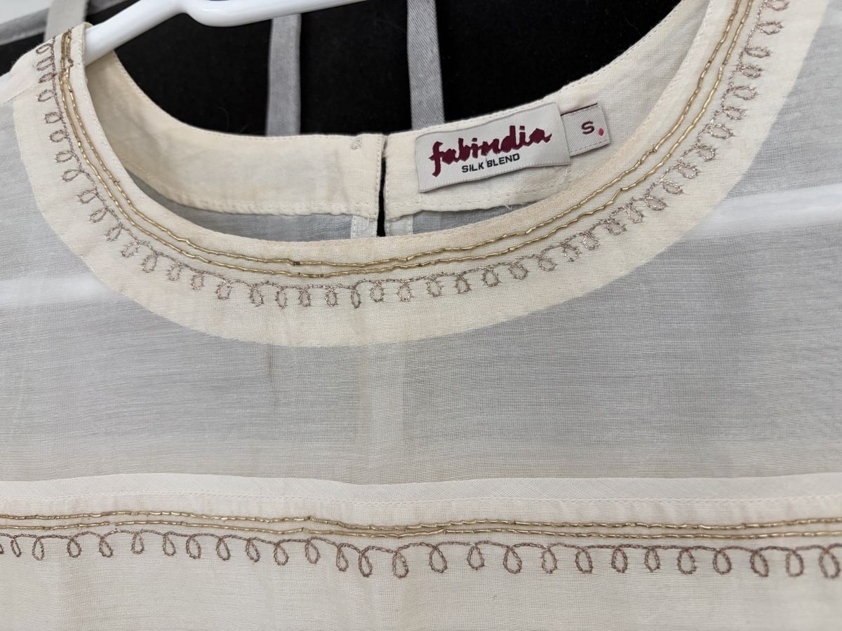 Tuniche: Silk Blend Tunic Top from Fabindia, Size S, Cream White. – Nuovo (secondo la descrizione) da Affoltern am albis venduto da onlyrose123 4