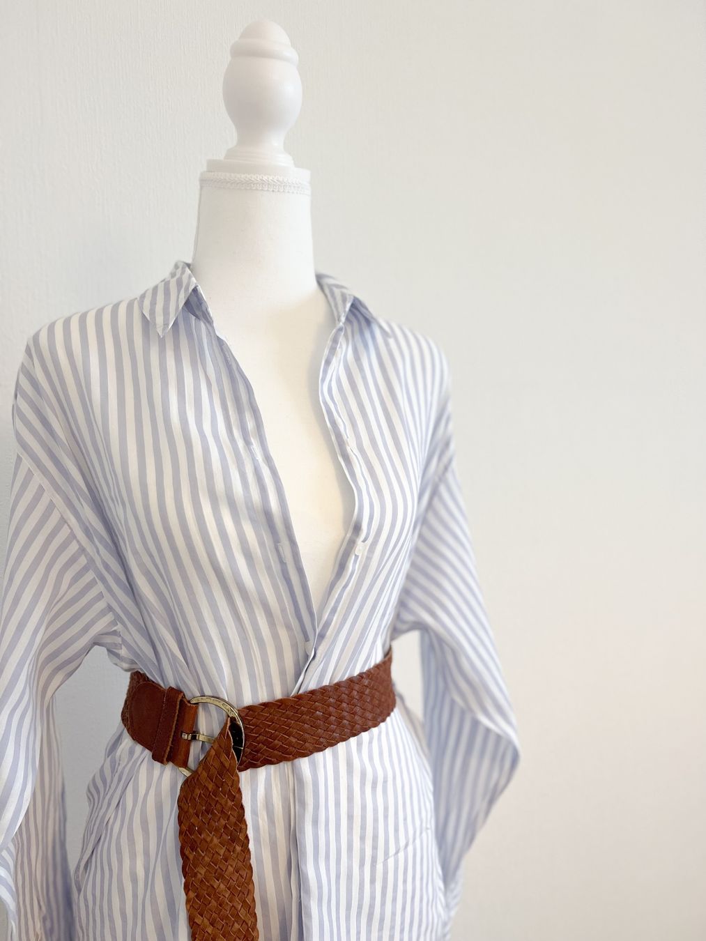 Camicette: Ensemble chemise + ceinture – Usato da Lausanne venduto da Greenbyaudrey 2