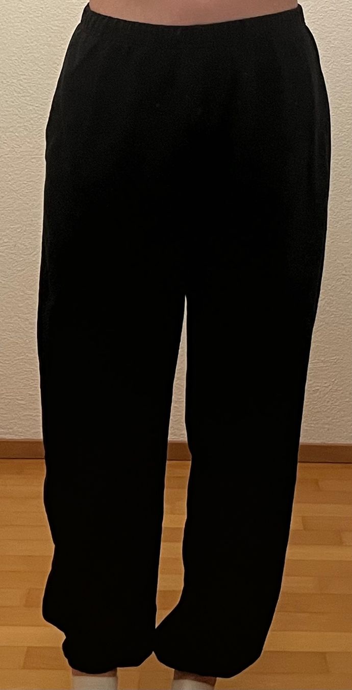 Pantaloni: Schwarze Jogginghose – Nuovo (secondo la descrizione) da Weiach venduto da deb_7zrg 2