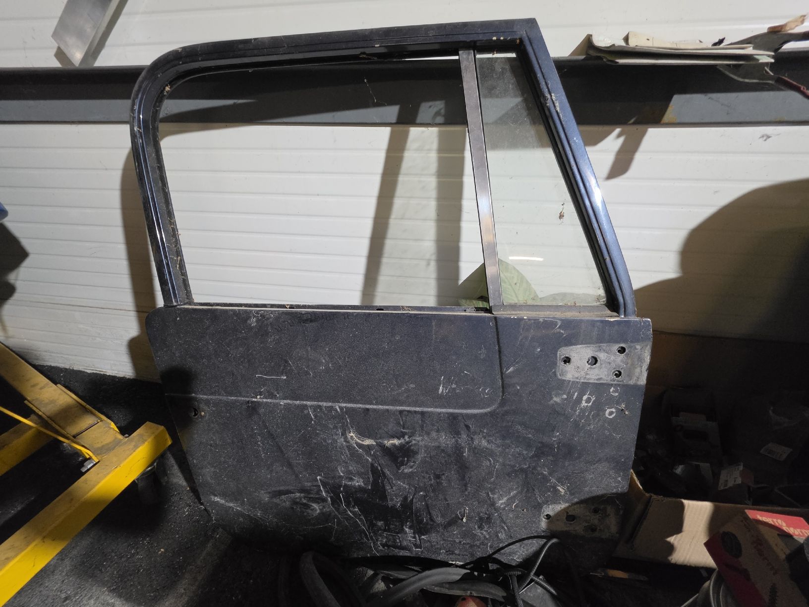 Jeep Toutes les pièces auto: 2x Jeep CJ7 Türen – D'occasion à Montlingen par Eifach_nur_Bellinda 2
