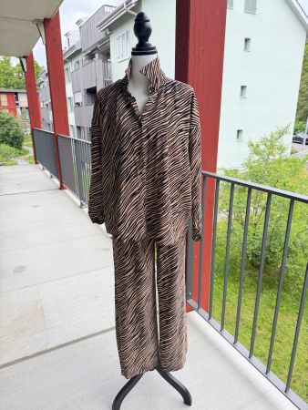 Damen Set, Zebra Muster, Grösse XS
