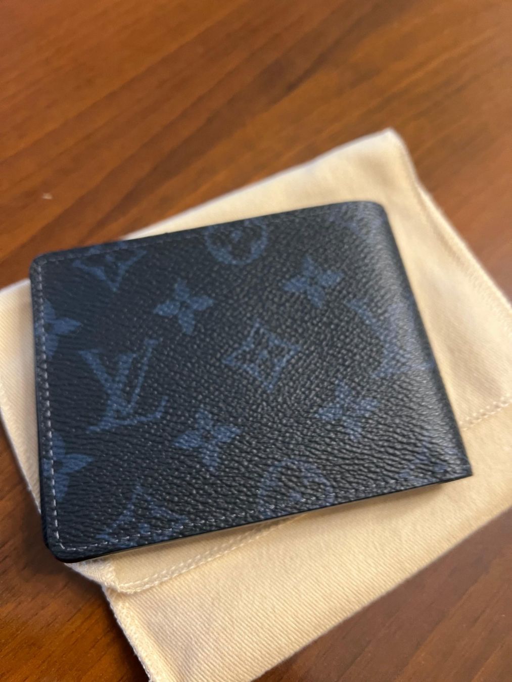 Louis Vuitton Portafogli: Louis Vuitton Slender Wallet - Monogram Edt – Usato da Oensingen venduto da TheBaggyClub 8
