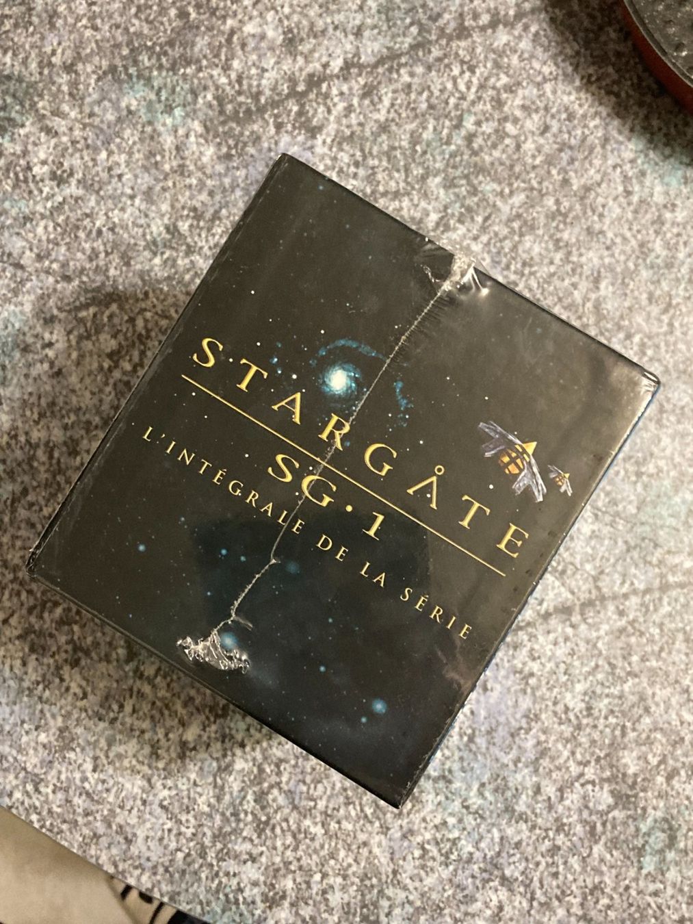 Tous les DVDs: Coffret DVD Stargate SG-1-L'intégrale – Neuf avec emballage d'origine à Bassecourt par CALUMET-X 5