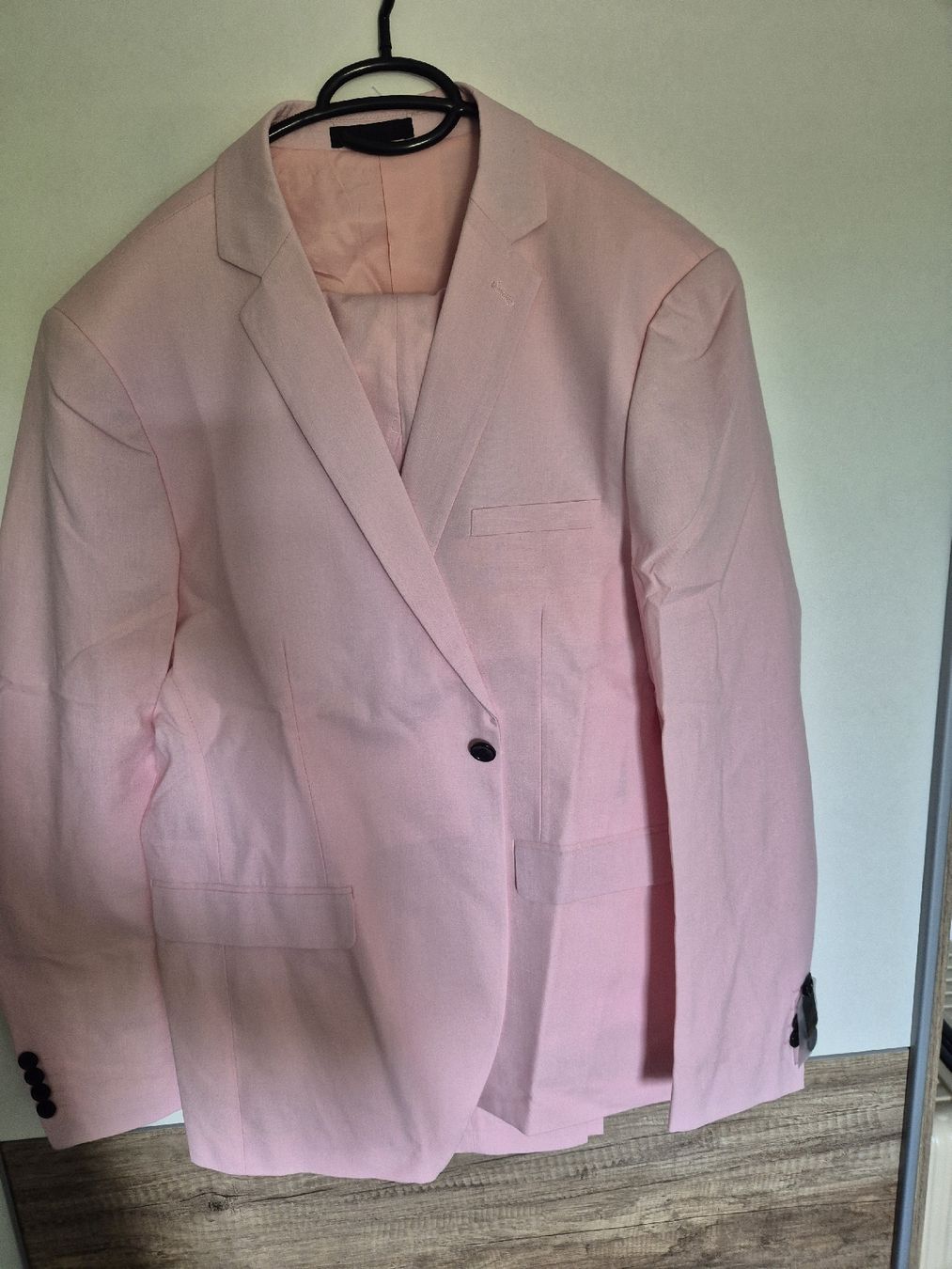 Completi: Herren Anzug rosa Grösse L neu – Nuovo (secondo la descrizione) da St Gallen venduto da nelsonr01