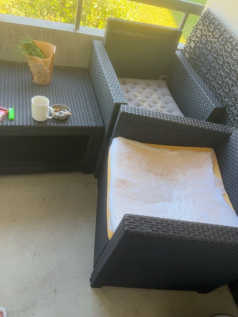 Set di tavolo e panche: Gartenmöbel Set 2 Sessel 1 Tisch Polyrattan schwarz – Usato da Effretikon venduto da kat_j295 1