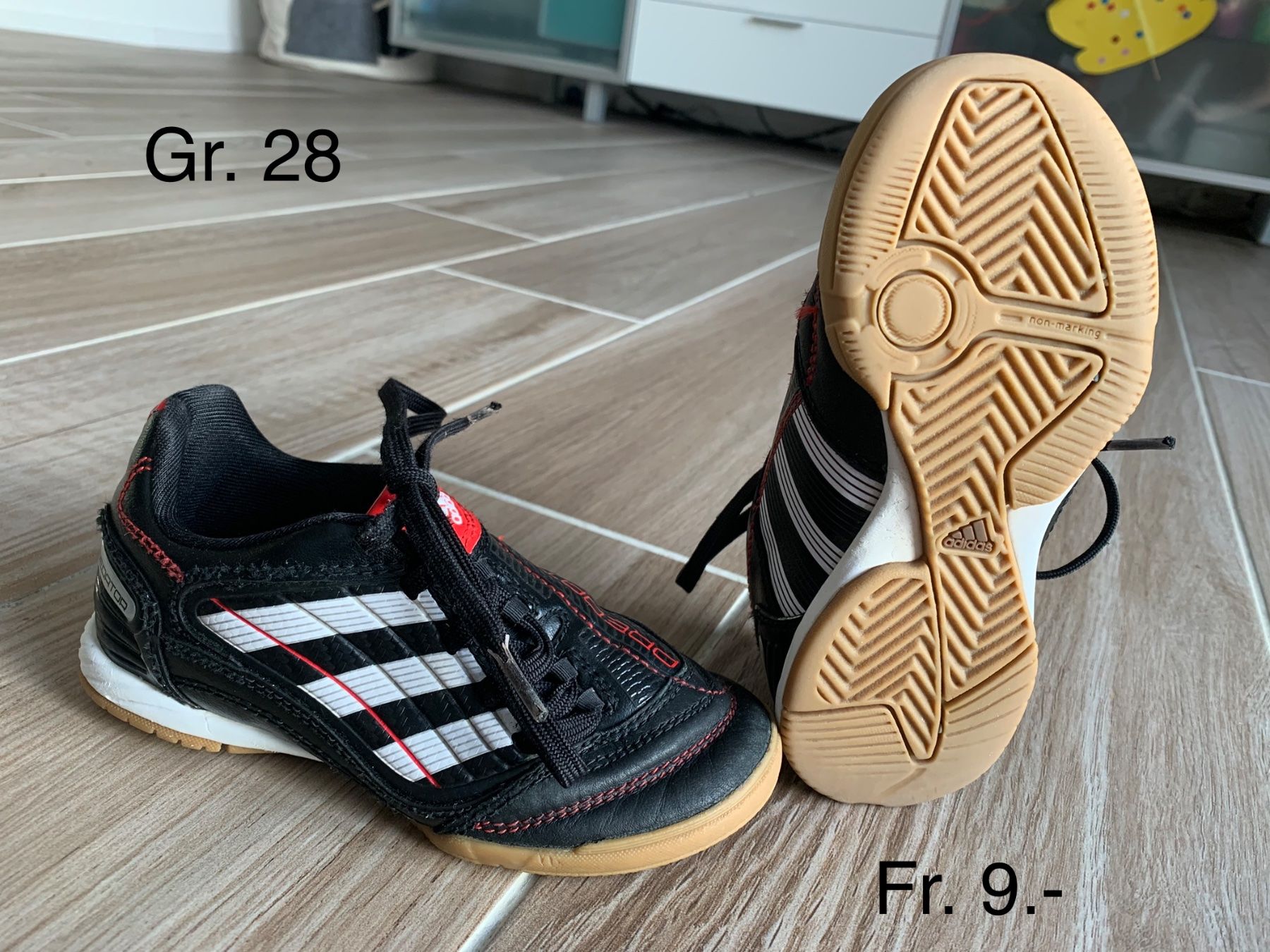 Adidas Scarpe per ragazzi: Adidas Turnschuhe Grösse 28 – Usato da Rudolfstetten venduto da Joyw