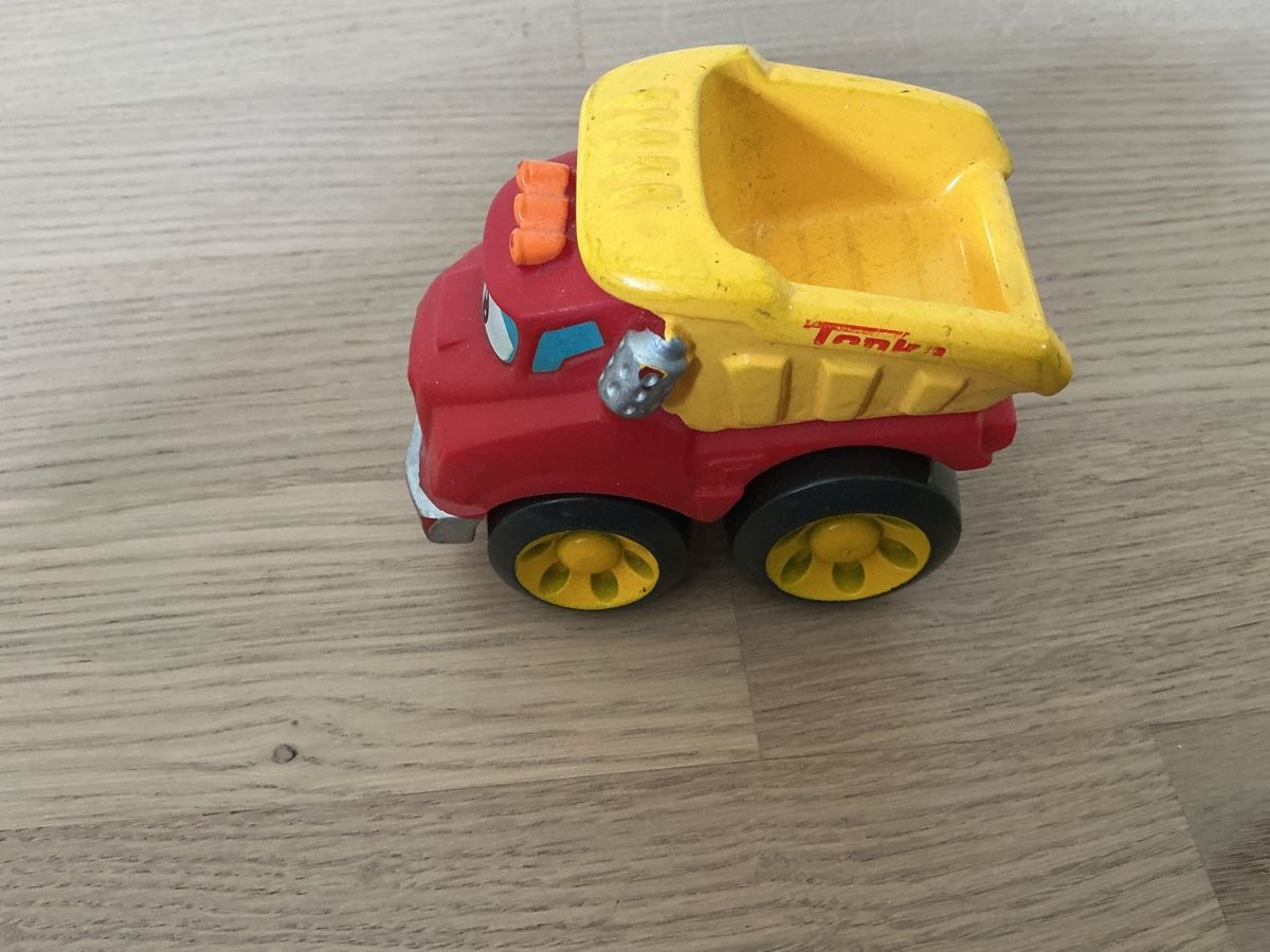 Giocattoli: Kleiner Lastwagen – Usato da Muri AG venduto da Snow65 2