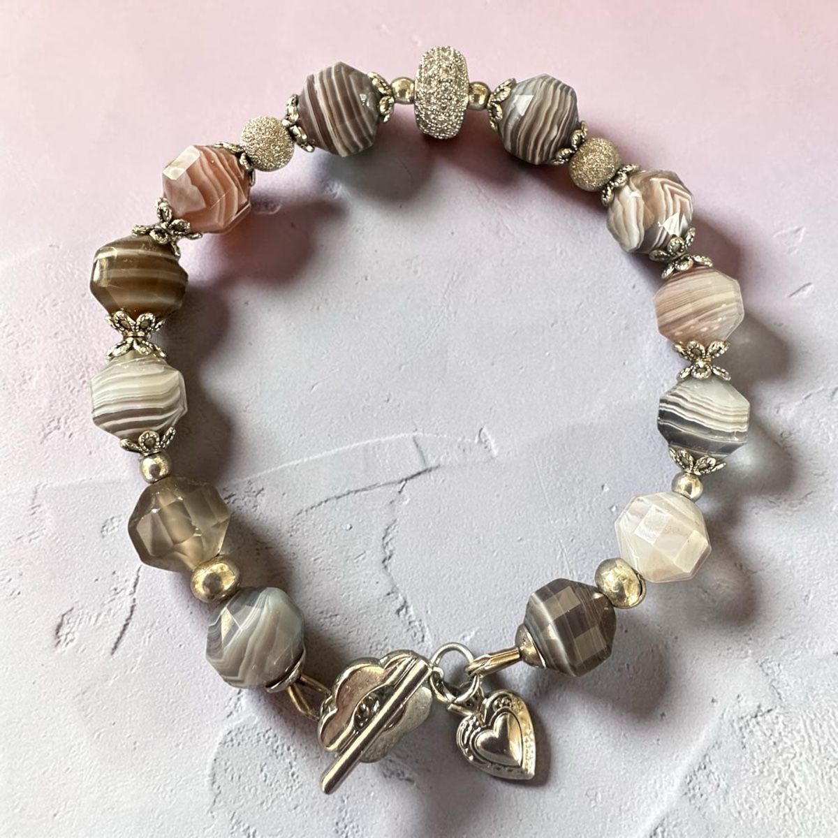 Armbänder & -reifen: Armband mit Achat Botswana Perlen – Neu und originalverpackt aus Kriens von Hortensie6