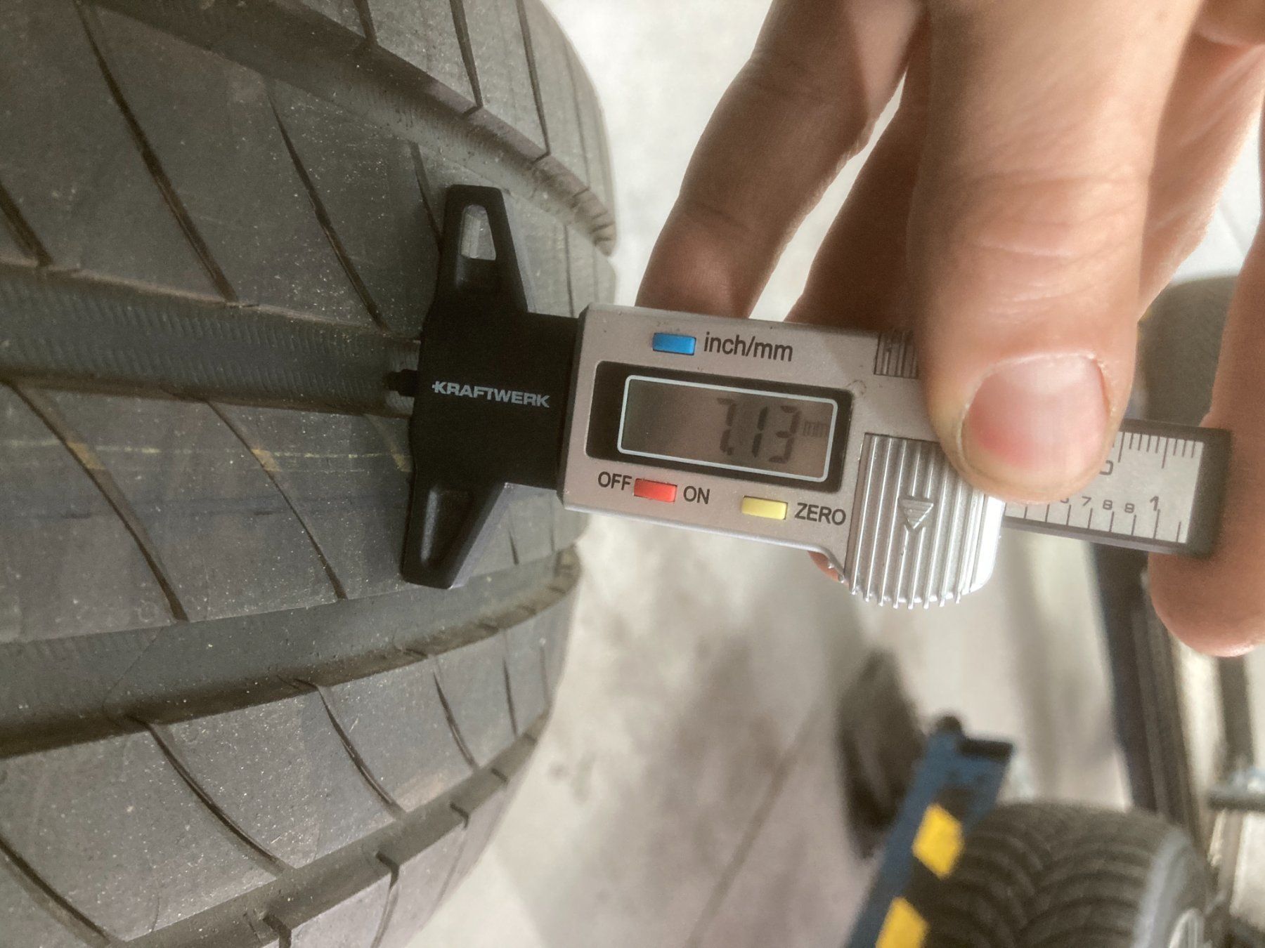 Michelin Pneumatici & Ruote complete: 225/45R17 Michelin Sommerpneu – Usato da Cham venduto da Cham6332 6