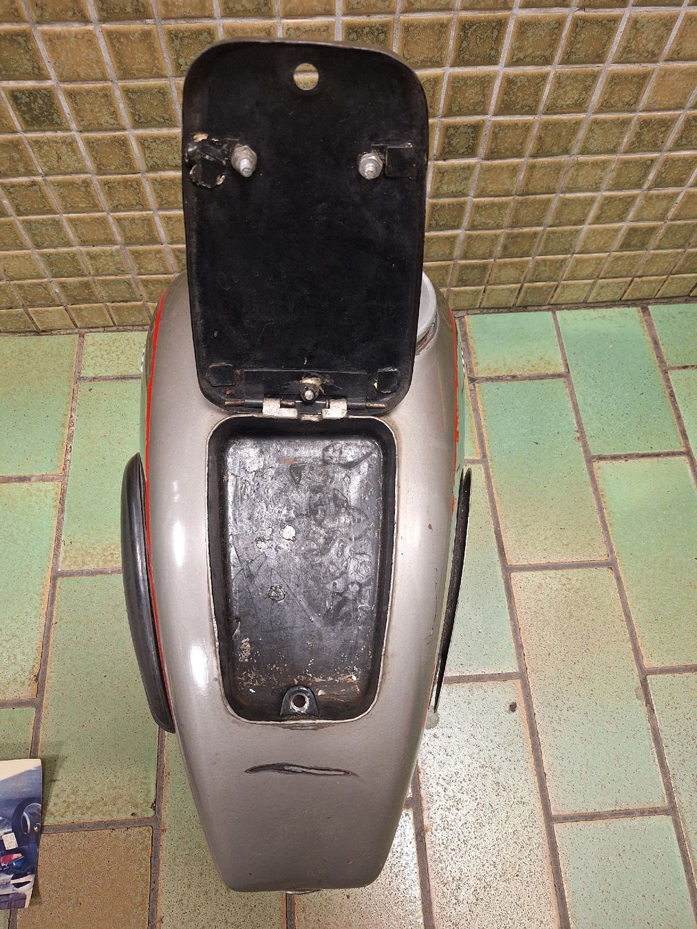 DKW Tutti i ricambio per moto: DKW RT 125 Tank Jg.48 - 54 Oldtimer – Usato da Willisau venduto da standard39 3