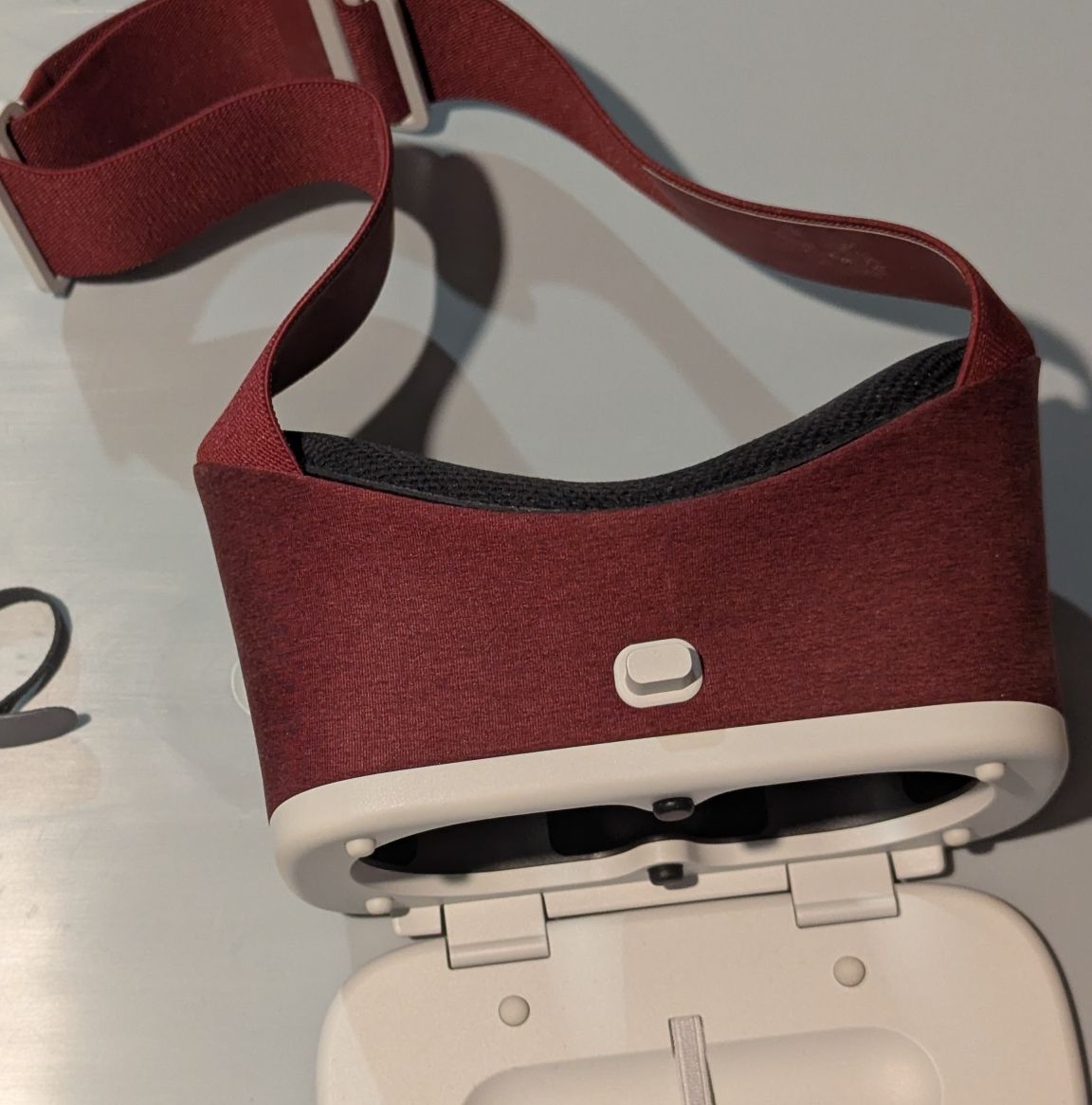 Casco VR: Google Daydream View VR Headset – Usato da Diesbach GL venduto da attilaolah