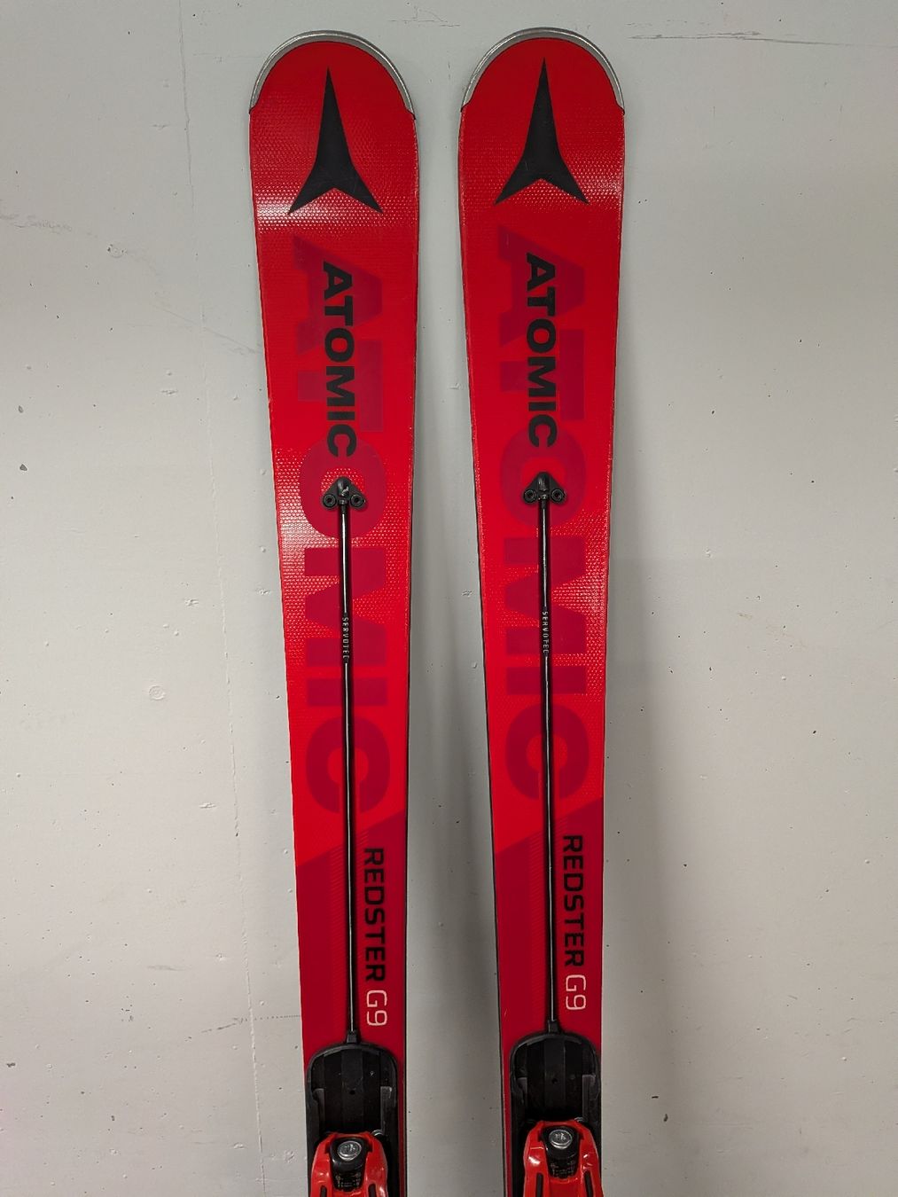 Atomic Skis: Atomic Redster G9 – 165 cm inkl. Atomic Bindung – Gebraucht aus Maienfeld von nrgruber 3