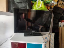 TV (Samsung)