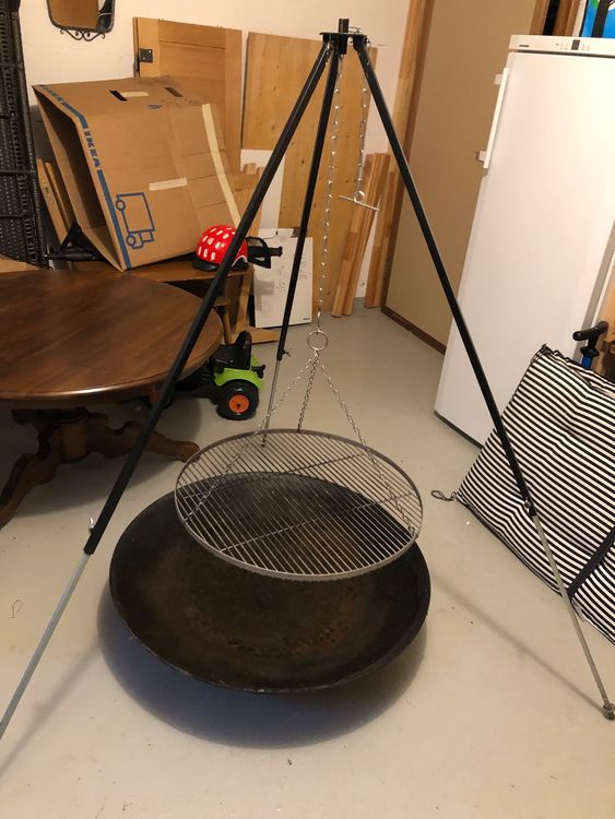 Dreibein Grill mit Feuerschale Kaufen auf Ricardo