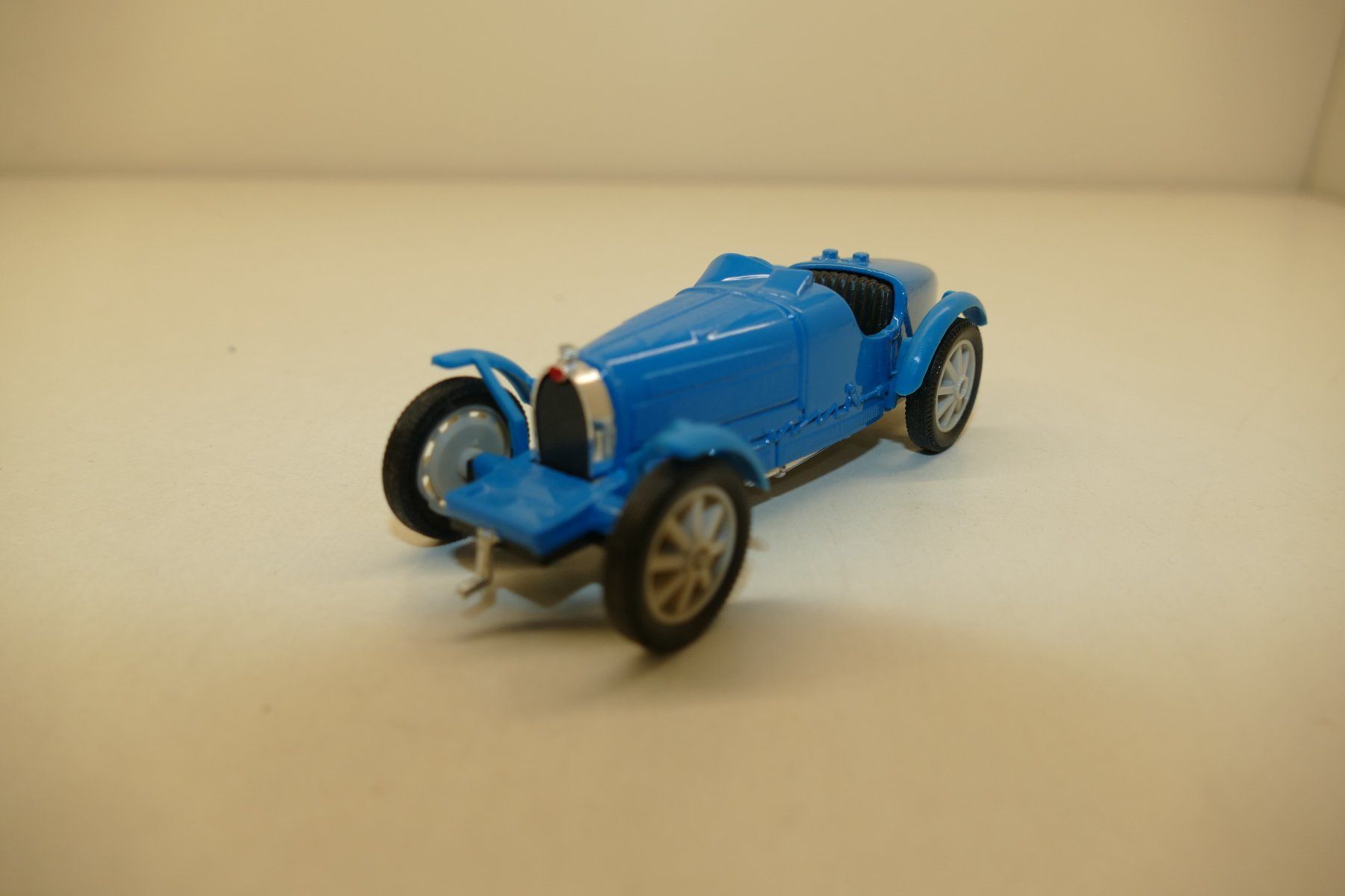 Corgi Toys Modellini d'auto: Corgi: Bugatti Type 51 – Usato da Niederhasli venduto da rail-duerst