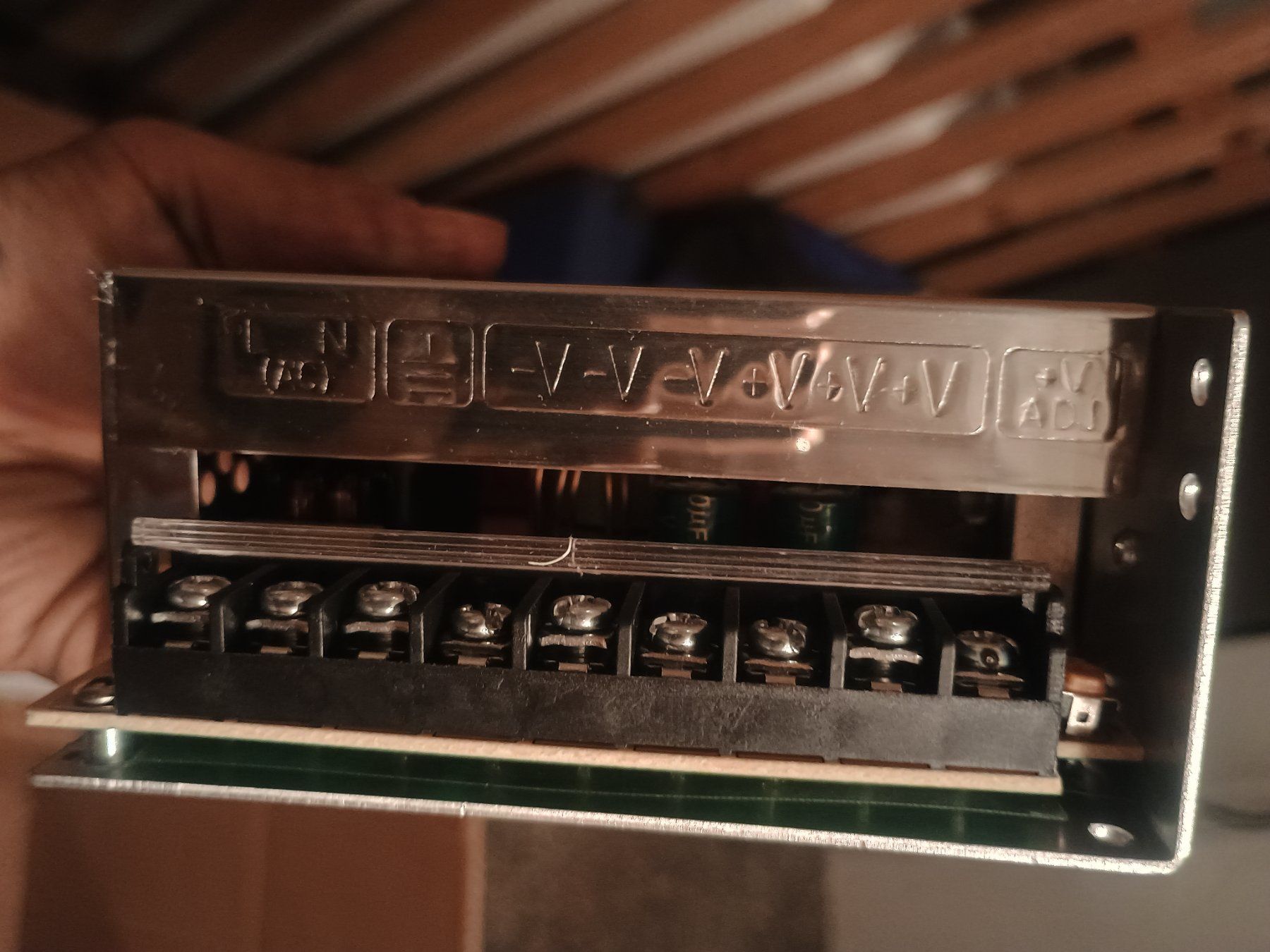 Convertisseurs: Netzteil 220VAC zu 24V 15A DC Transformator – D'occasion à Allschwil par YesidF 1
