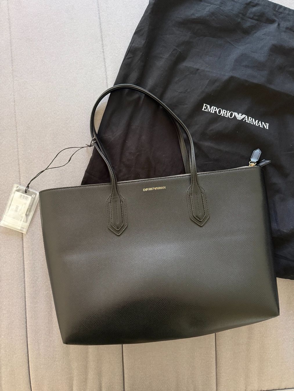 Armani Borse da donna: NEW black Armani bag – Usato da Zürich venduto da mei_wvq7 3