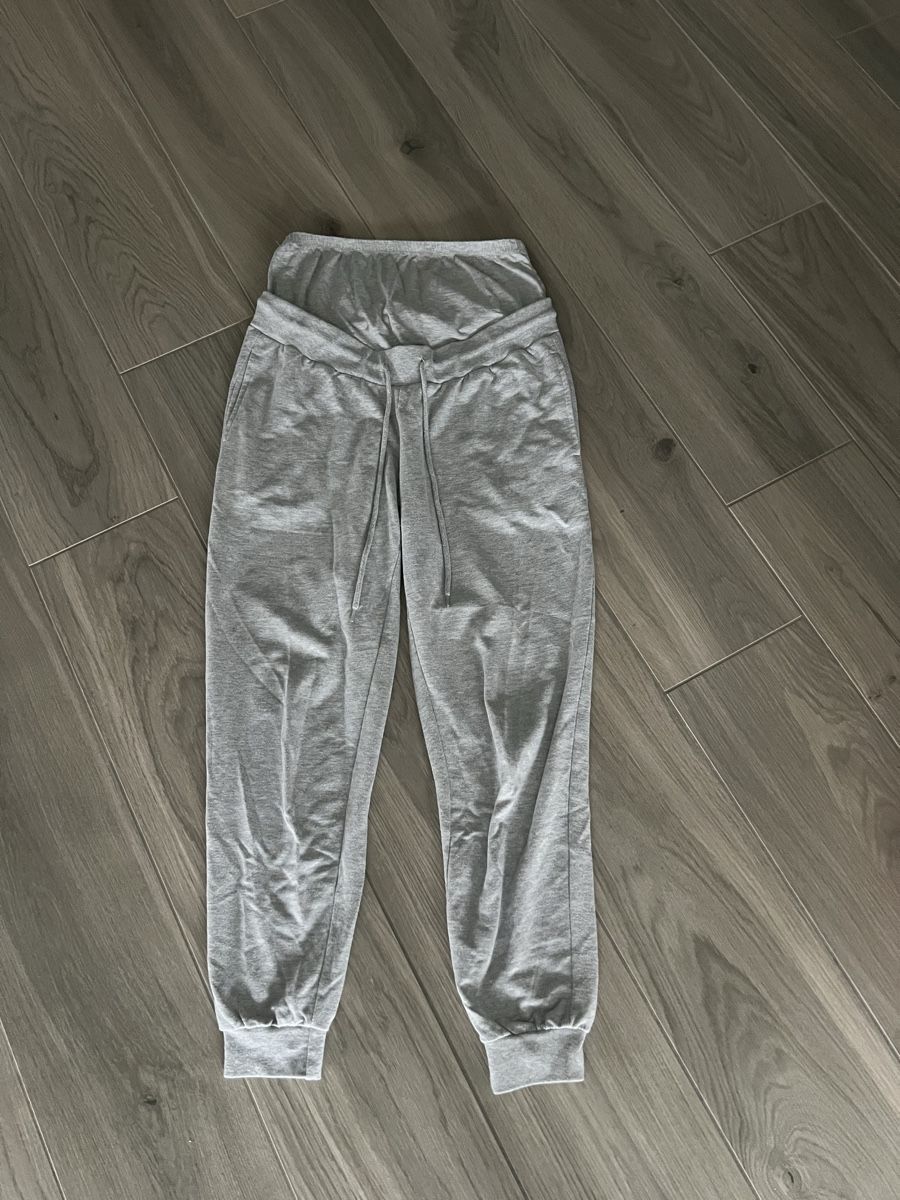 Anna Field Pantaloni: Umstandsmode Trainerhose Grösse M – Usato da Niederhelfenschwil venduto da tab_xlc7