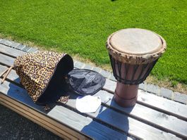 Djembe mit vollem Klang