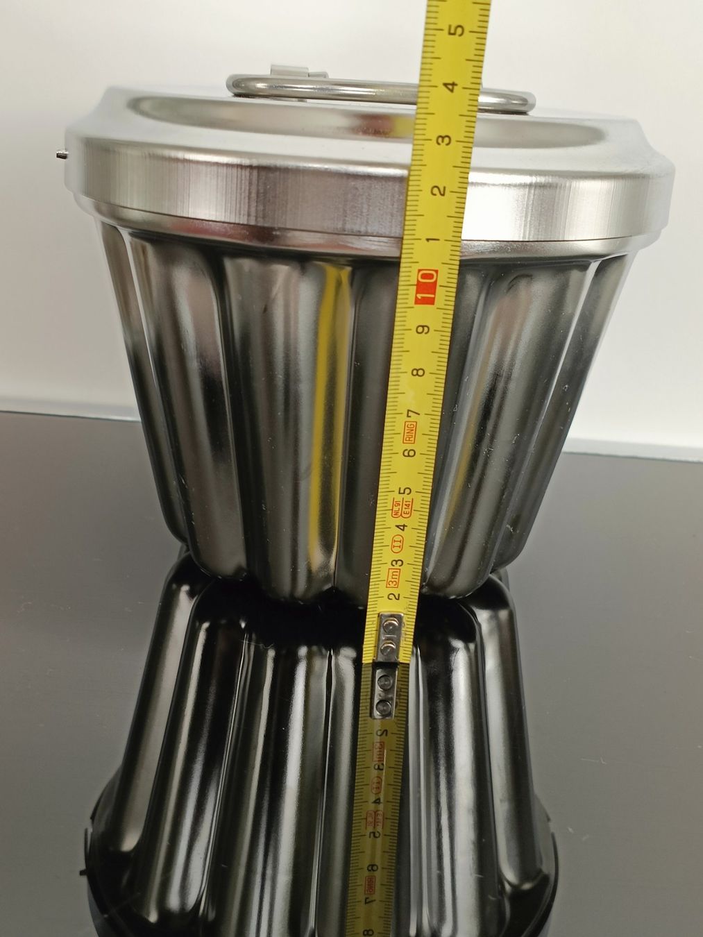 Backformen: Gugelhupf- oder Puddingform mit Deckel, in ausgezeichnetem Z – Gebraucht aus Birr von sen_sy55 8