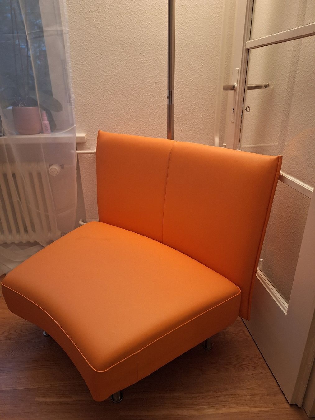 Vitra Poltrone: Oranger Vitra Sessel – Usato da Basel venduto da kiko9 1