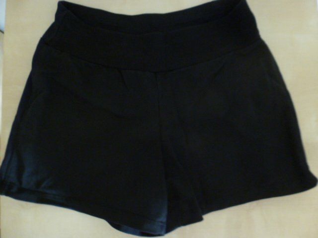 Pantaloni: Shorts schwarz – Nuovo (secondo la descrizione) da Luzern venduto da Ankerli