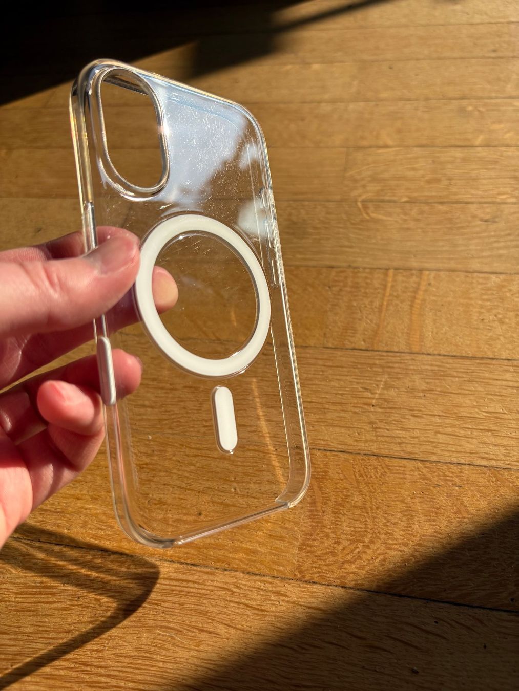 Apple Cover & Protezioni schermo: Apple Clear Case mit MagSafe (iPhone 16) – Usato da Zürich venduto da qwertz111
