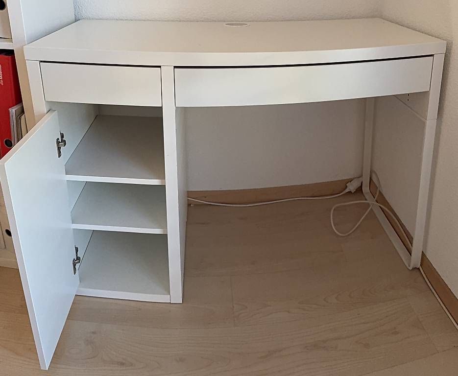 Ikea Scrivanie: Pult Micke von Ikea – Usato da Bubikon venduto da FBO1973
