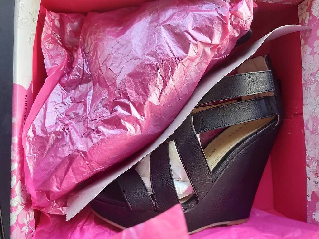 Damenschuhe: Sandales compensées Chinese Laundry noires taille 37 – Gebraucht aus Genève von Brachiopode 4