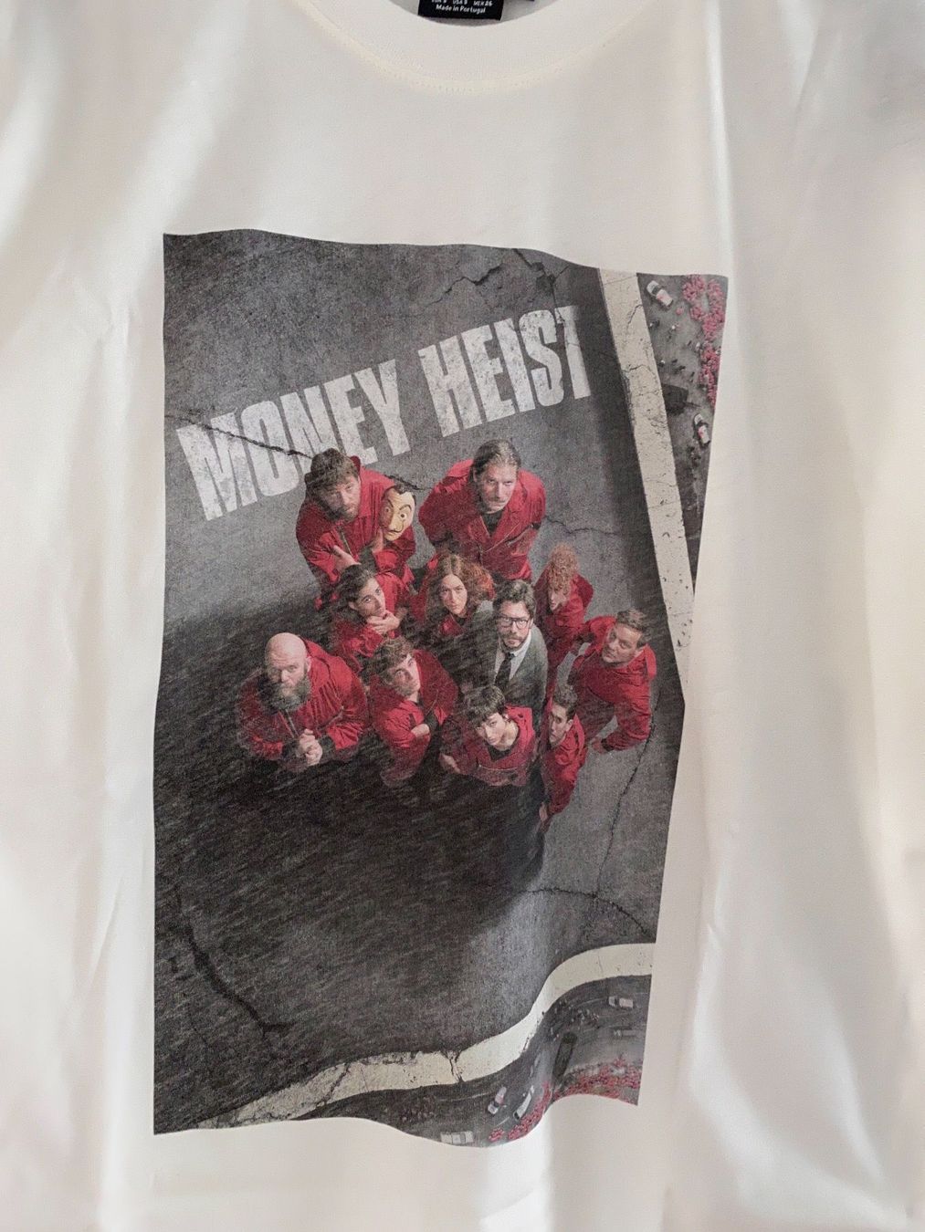 T-shirt: T-Shirt LA CASA DE PAPEL GR. S – Nuovo (secondo la descrizione) da Glattbrugg venduto da riseca 2