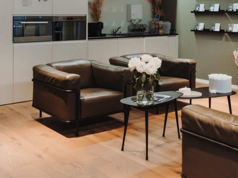 Johann Jakob Sofas: Echtleder Couch und Sessel – D'occasion à Zug par rwey6300 1