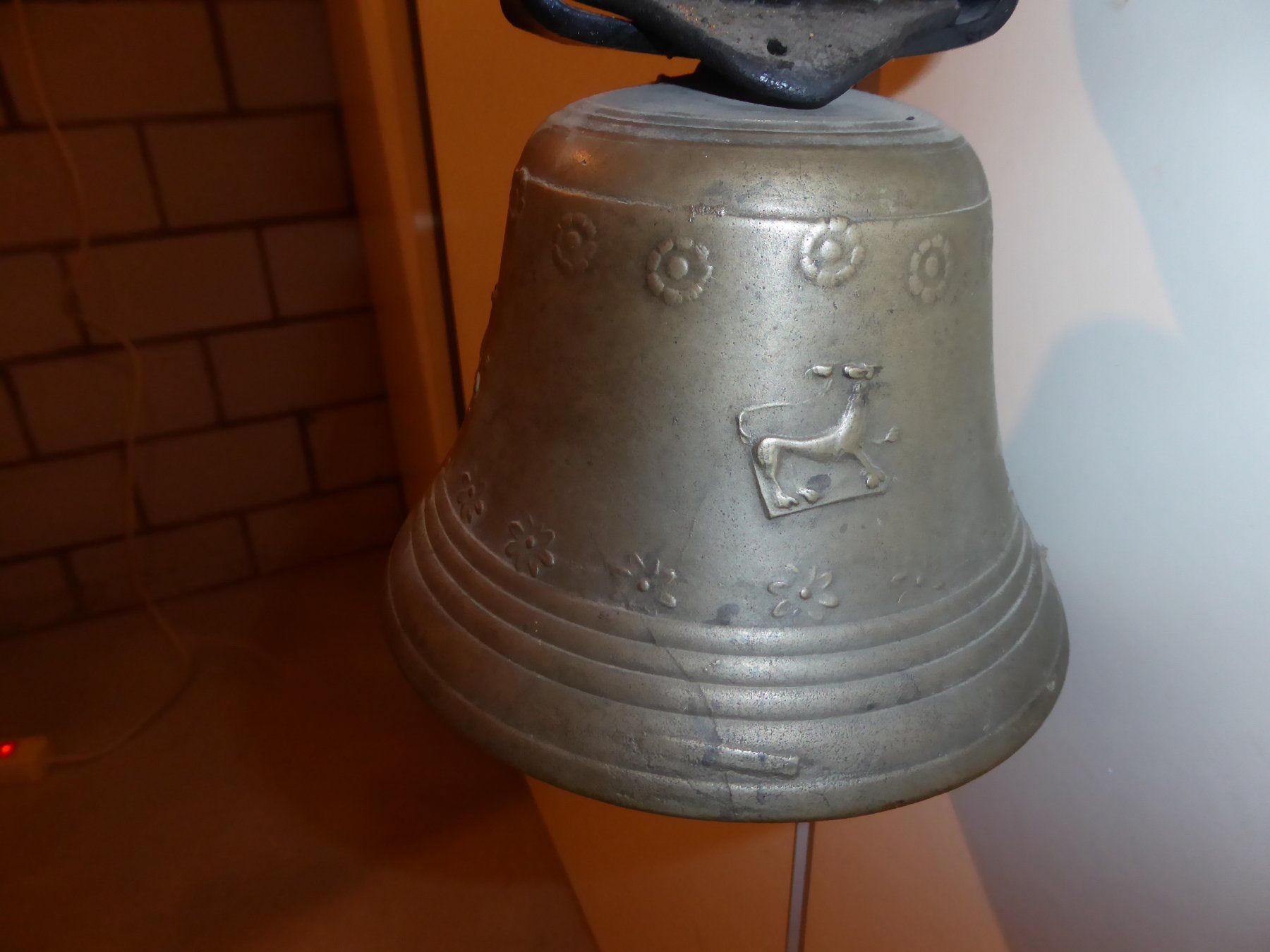 Glocken & Treicheln: 3 sehr alte Berner Kuhglocken, Bronce – Gebraucht aus Reinach BL von forelle1937egb 1