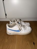 Nike Air Force 1 Sneaker weiss blau gebrauchter Zustand