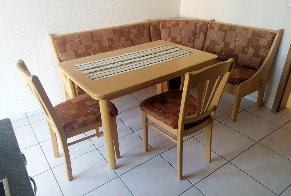 Eckbank mit Tisch und 2 Stühlen Kaufen auf Ricardo