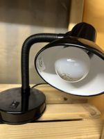 Schreibtischlampe schwarz - Flexibel und funktional!