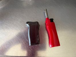 Pfeifen Feuerzeug Set Vector und Stabfeuerzeug gebraucht