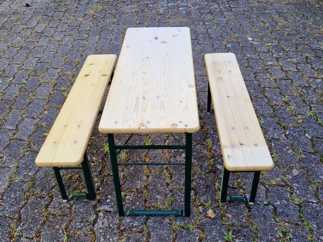 Set di tavolo e panche: Festbankgarnitur Kinder – Usato da Spiegel b. Bern venduto da oplo01 1